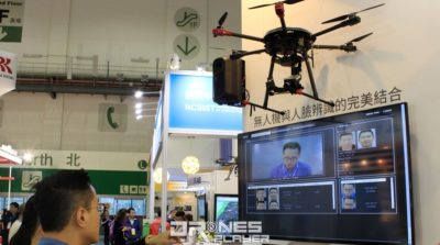 空拍機結合人臉辨識　人群中尋可疑人